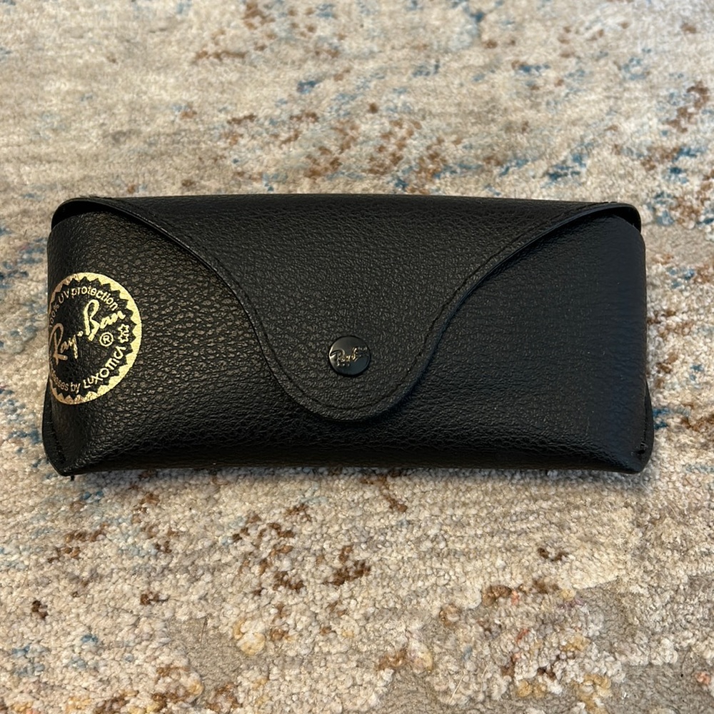 Ray Ban Case